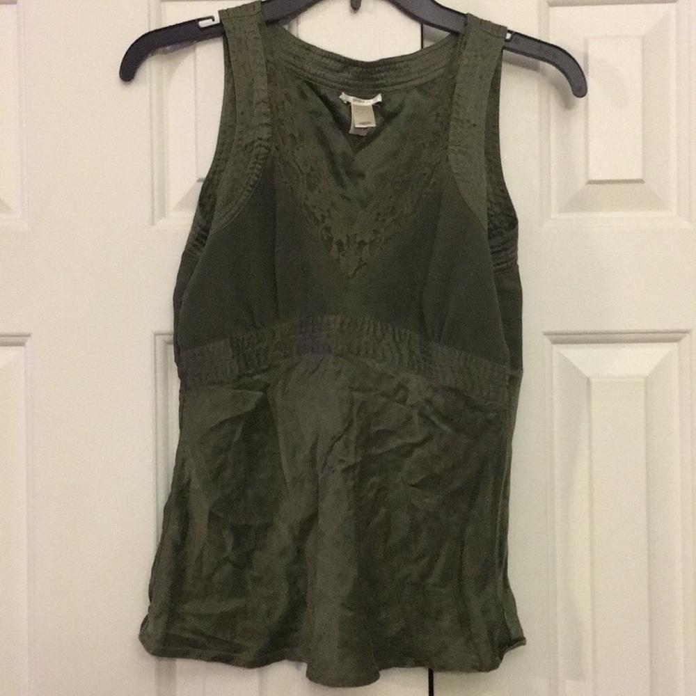 😍 2/$29 Old Navy perfect fit 100% silk tank top